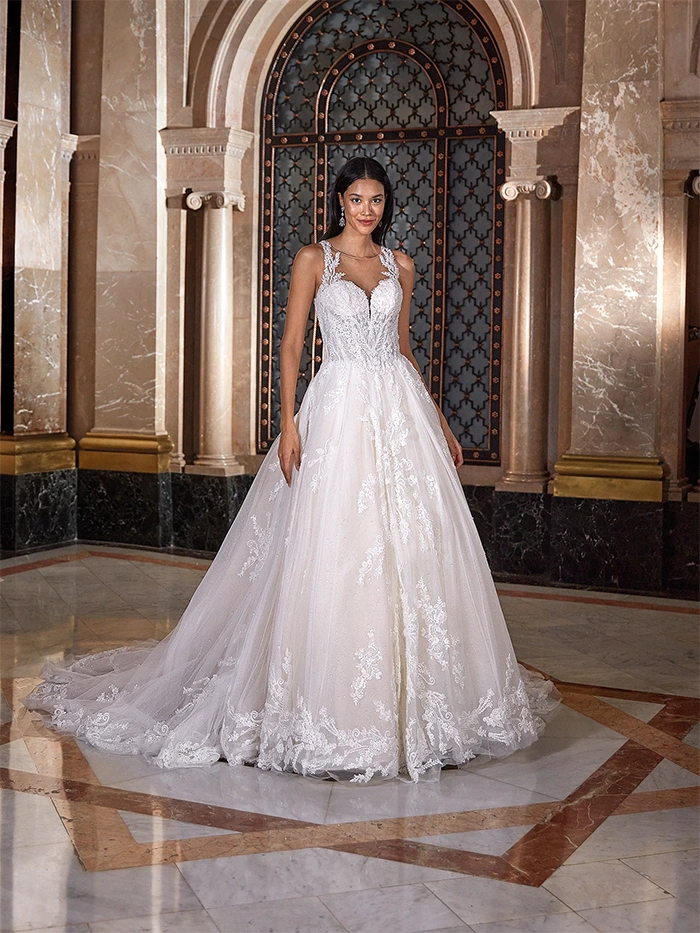 Νυφικά Φορέματα Demetrios Platinum - Style DP545 – ELARA