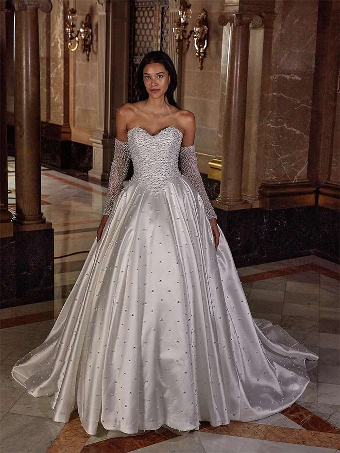 Νυφικά Φορέματα Demetrios Platinum - Style DP553 – LUNETTA