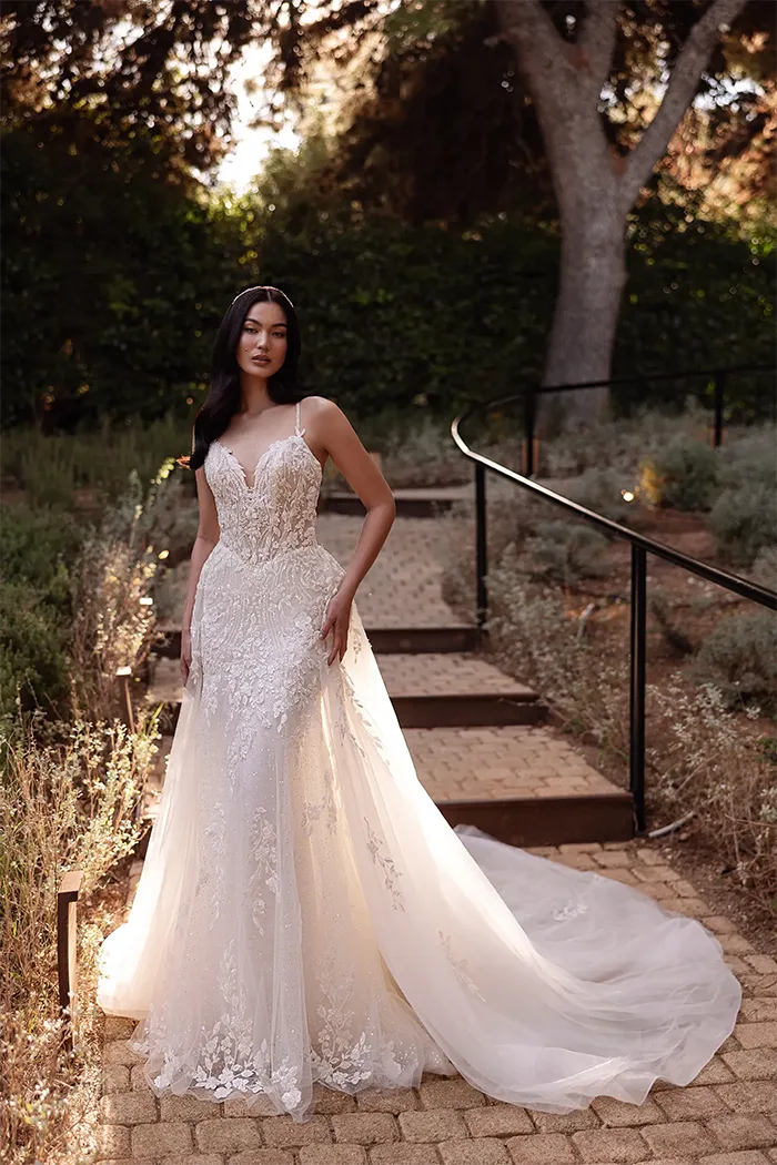 Νυφικά Φορέματα Demetrios Platinum - Style DP563 – CARLOTTA